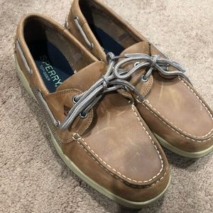 Sherry “unisex’ size 8.5